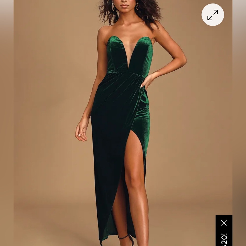 Emerald Green Velvet Midi Dress